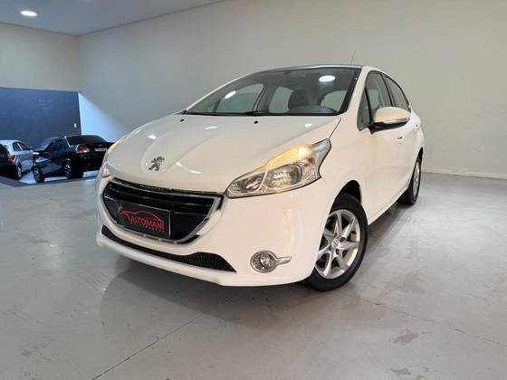 PEUGEOT 208 1.6 ALLURE 16V FLEX 4P AUTOMÁTICO PEUGEOT 208 1.6 ALLURE 16V FLEX 4P AUTOMÁTICO